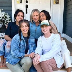 Meet your Posher, Lori